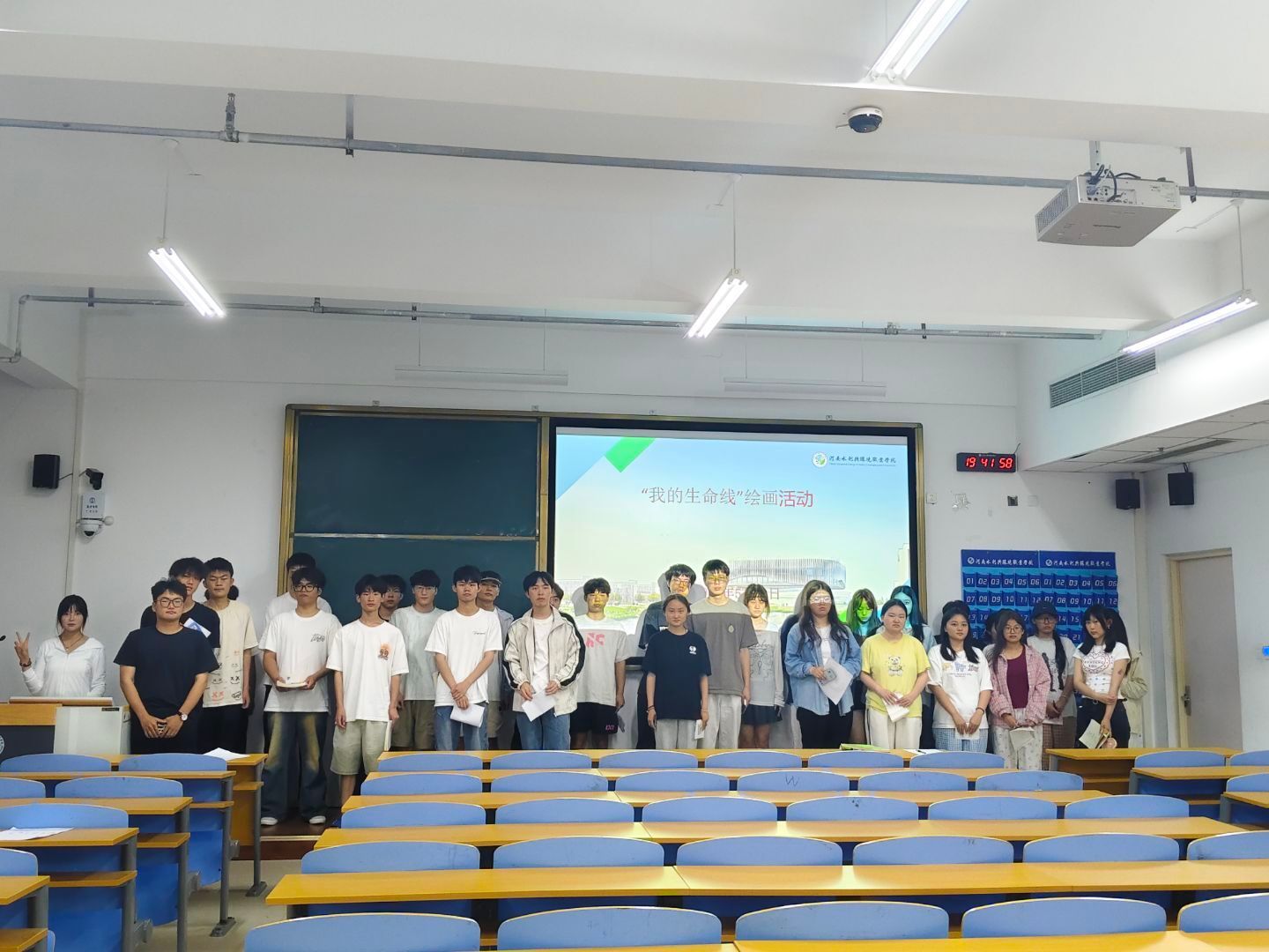 图示, 示意图

中度可信度描述已自动生成:ver1